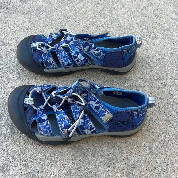 KEEN Kids Newport H2O Blue Camo Water Sandal Size 4 - Picture 3 of 9